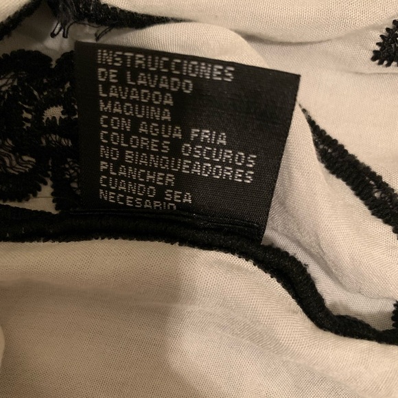 Beautiful Embroidered Cape Top - Picture 9 of 10